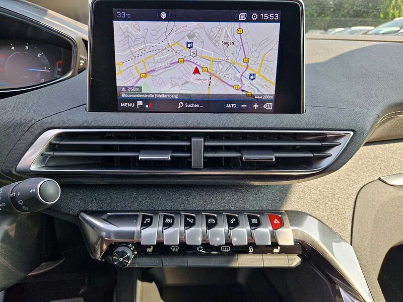 Peugeot 3008 Allure Automatik Digitales Cockpit