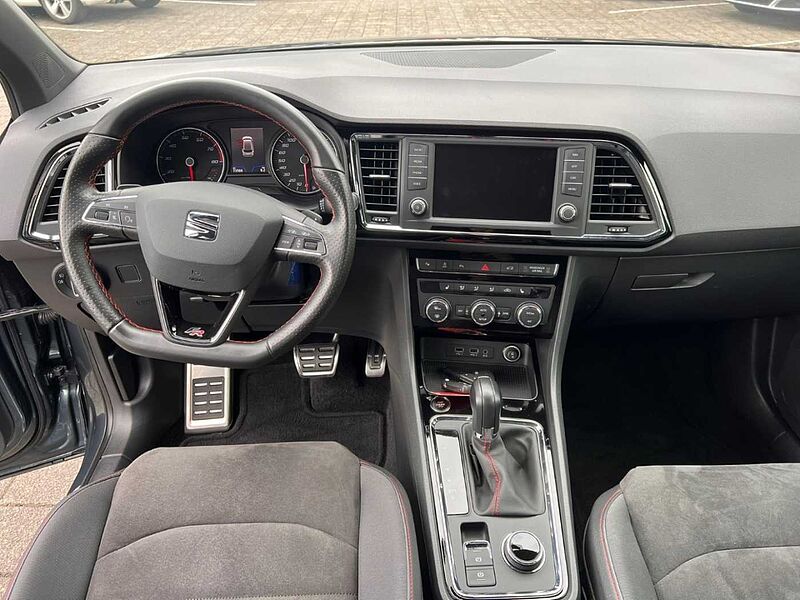 SEAT Ateca FR 1.5 TSI ACT EU6d-T Navi Pano LED El. Heckklappe Mehrzonenklima Fahrerprofil