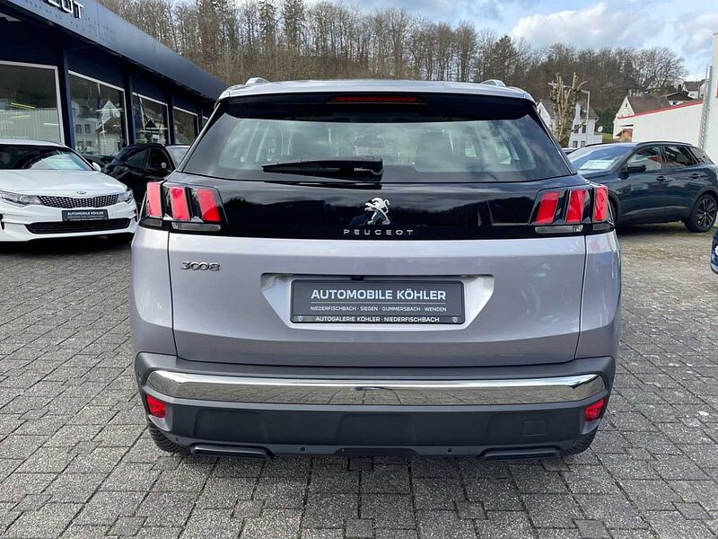 Peugeot 3008 Allure 1.2 PT 130 elektr. Heck. RFK SHZ