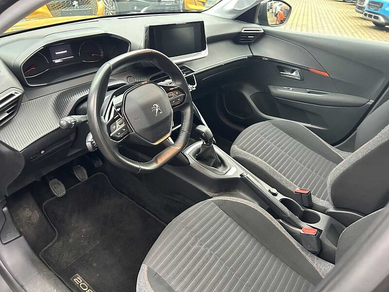 Peugeot 208 Active Apple CarPlay Android Auto Einparkhilfe, Tempomat