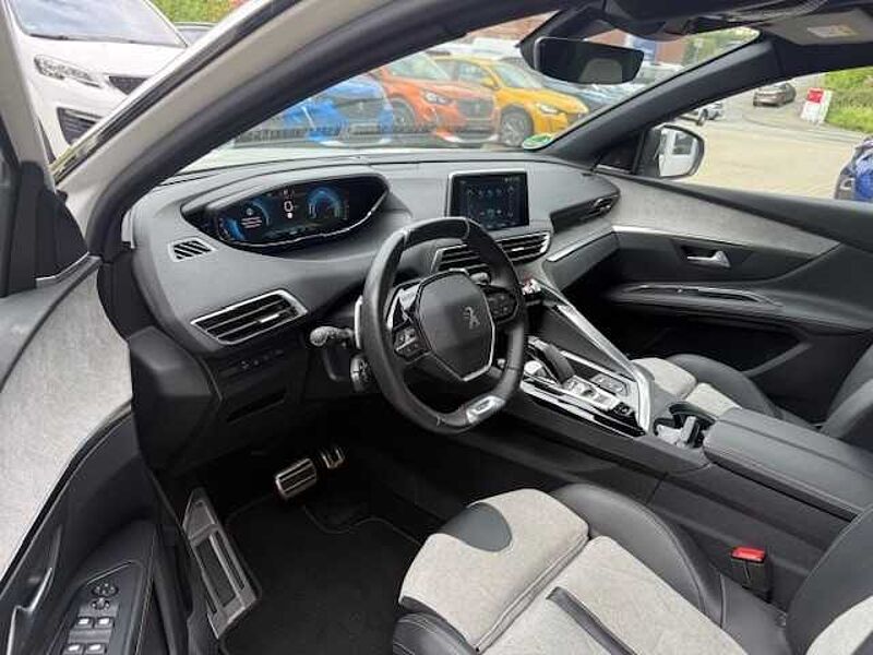Peugeot 3008 GT Hybrid4 300 Allrad GT Hybrid4 300 SCHIEBEDACH FOCAL 360KAMERA