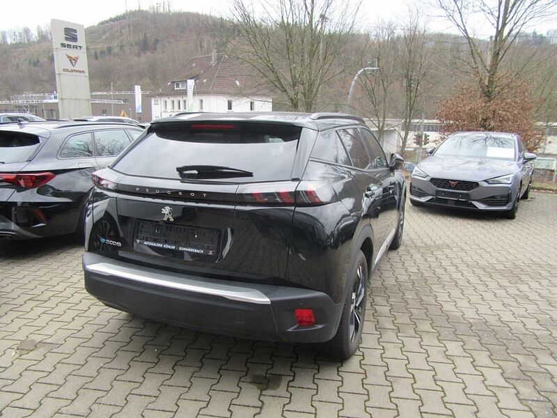 Peugeot 2008 e- Allure Pack Elektromotor 136 ALLURE PACK e- Allure Pack Elektromotor 136 ALLURE PACK