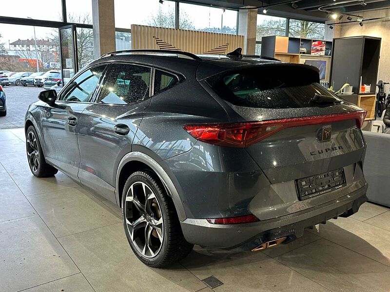 CUPRA Formentor VZ e-HYBRID 1.4 / Fahrassistenzpaket XL / Cupra Supersportlenkrad VZ e-HYBRID 1.4 / Fahrassistenzpaket XL / Cupra Supersportlenkrad