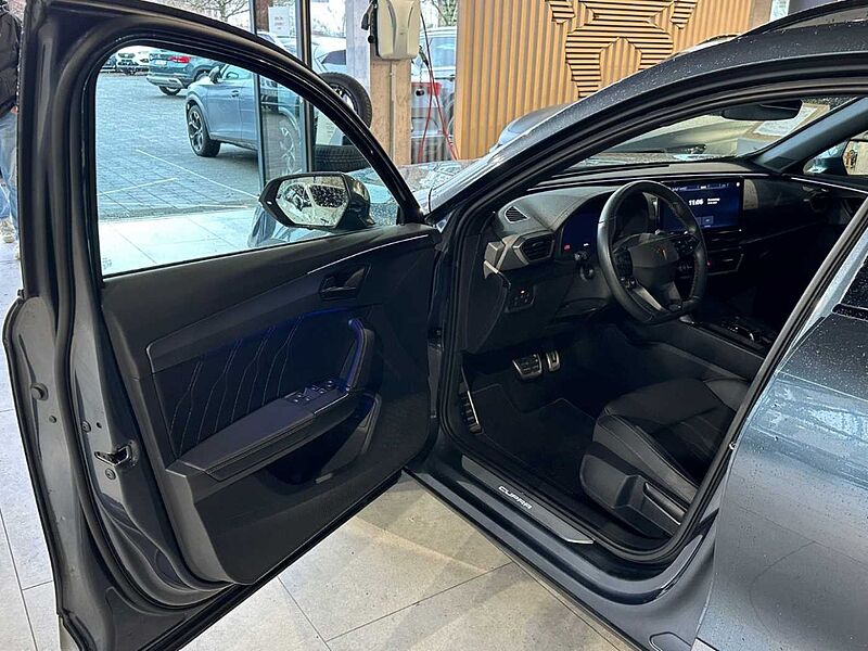 CUPRA Formentor VZ e-HYBRID 1.4 / Fahrassistenzpaket XL / Cupra Supersportlenkrad VZ e-HYBRID 1.4 / Fahrassistenzpaket XL / Cupra Supersportlenkrad