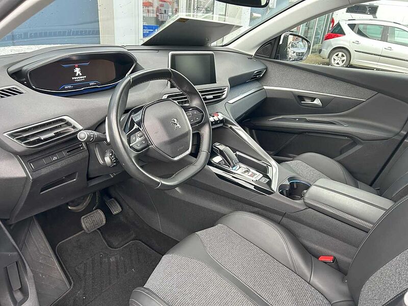 Peugeot 3008 Allure Navi digitales Cockpit LED El. Heckklappe Apple CarPlay Android Auto Allure Navi digitales Cockpit LED El. Heckklappe Apple CarPlay Android Auto 2-Zo