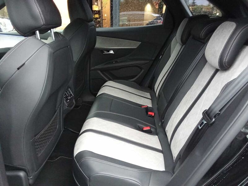 Peugeot 3008 Hybrid4 300 GT 1.6 Plug-In EU6d