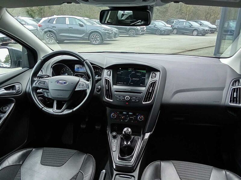 Ford Focus Titanium 1.5 EcoBoost NAVI AHK KAMERA SHZ LHZ