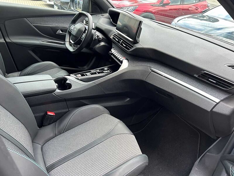 Peugeot 5008 1.2 Allure Pack 130 ACC SITZHEIZUNG KAMERA 1.2 Allure Pack 130 EAT8 SITZHZG El. Heckkl.