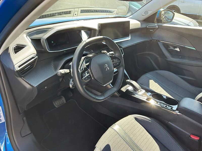 Peugeot 2008 Allure Pack 1.2 PureTech Navi Digitales Cockpit LED Apple CarPlay Android A