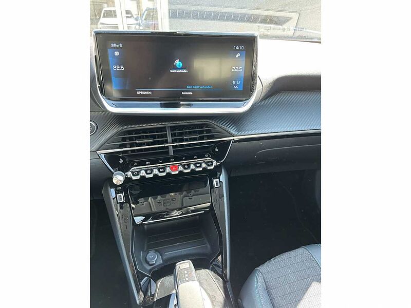 Peugeot 2008 Allure Pack 1.2 PureTech Navi Digitales Cockpit LED Apple CarPlay Android A