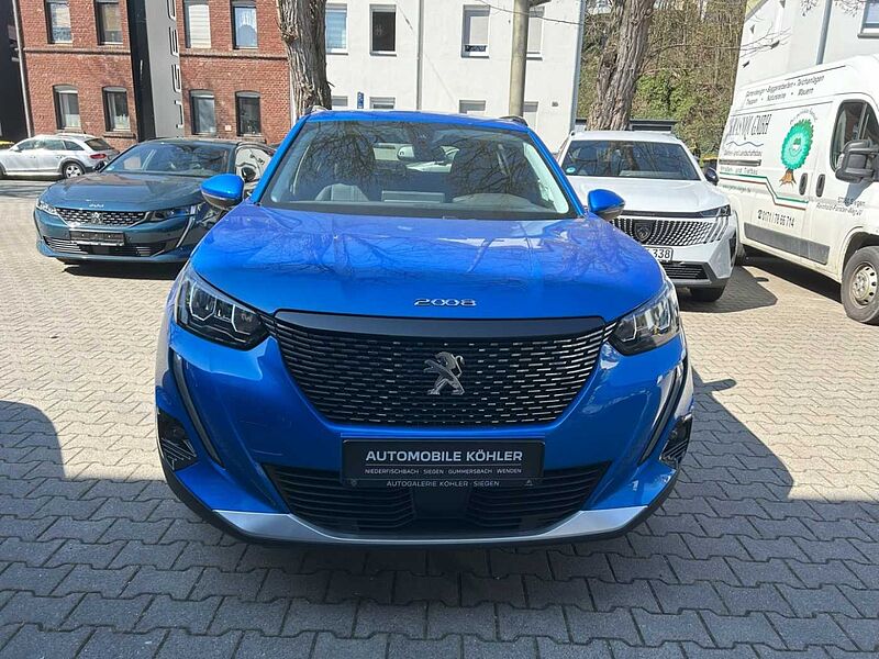 Peugeot 2008 Allure Pack 1.2 PureTech Navi Digitales Cockpit LED Apple CarPlay Android A