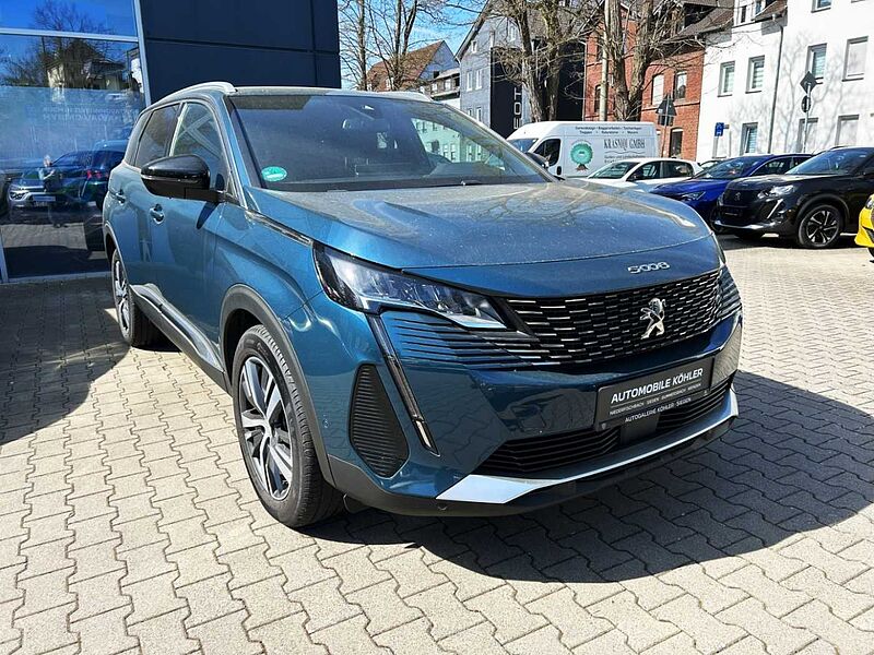 Peugeot 5008 1.2 EU6d Allure Pack PureTech 130 7-Sitzer Navi Digitales Cockpit LED Apple