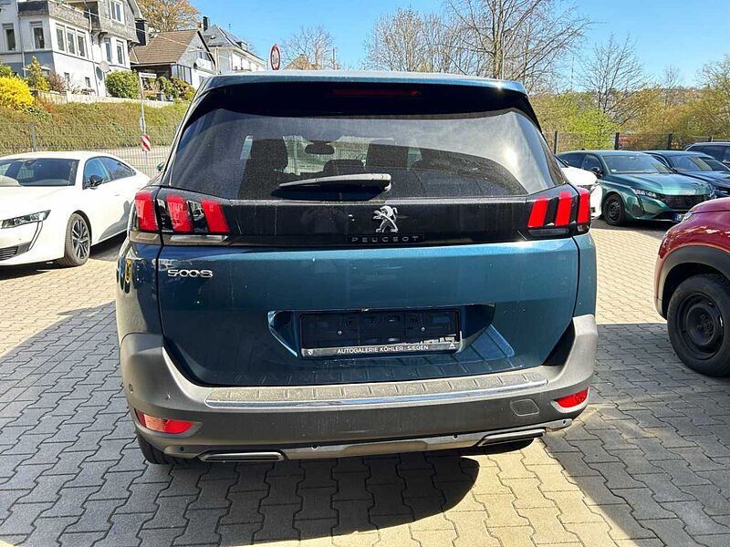 Peugeot 5008 1.2 EU6d Allure Pack PureTech 130 7-Sitzer Navi Digitales Cockpit LED Apple