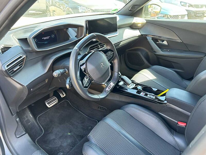Peugeot 2008 e 136 GT Navi Digitales Cockpit LED Apple CarPlay Android Auto Klimaautom F