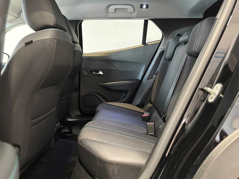 Peugeot 2008 Allure 1.5 HDi130 EAT8 NAVI SITZHEIZUNG LED