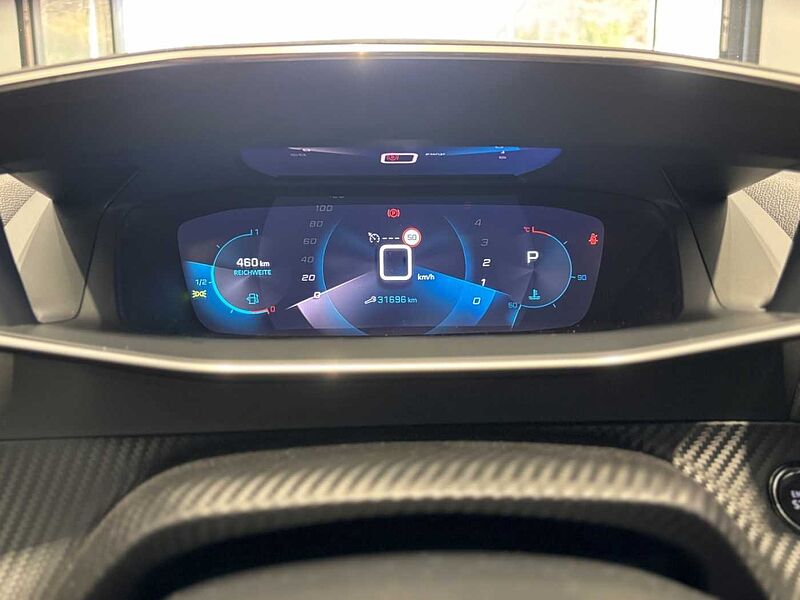 Peugeot 2008 Allure 1.5 HDi130 EAT8 NAVI SITZHEIZUNG LED