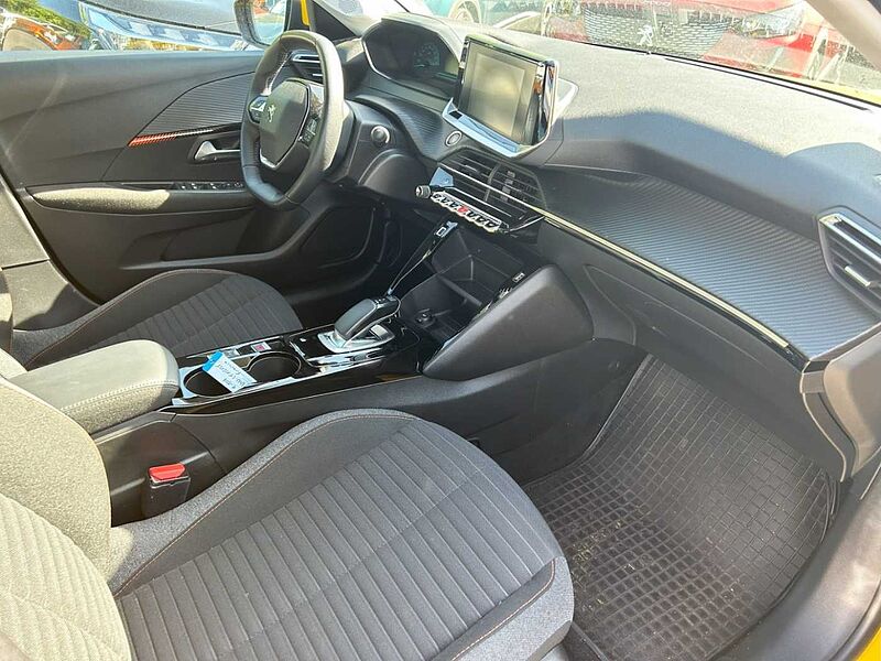 Peugeot 208 e- Active Pack LED Apple CarPlay Android Auto DAB SHZ Spurhalteass.