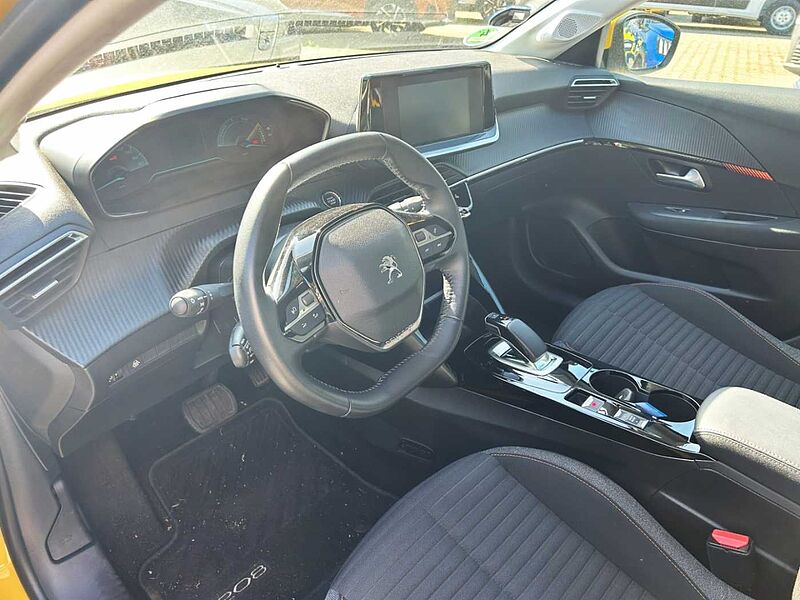 Peugeot 208 e- Active Pack LED Apple CarPlay Android Auto DAB SHZ Spurhalteass.