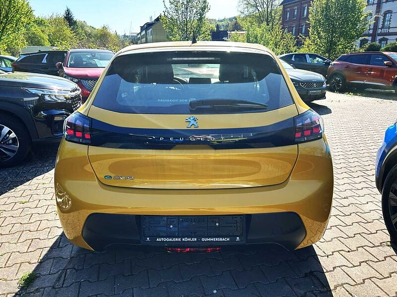 Peugeot 208 e- Active Pack LED Apple CarPlay Android Auto DAB SHZ Spurhalteass.