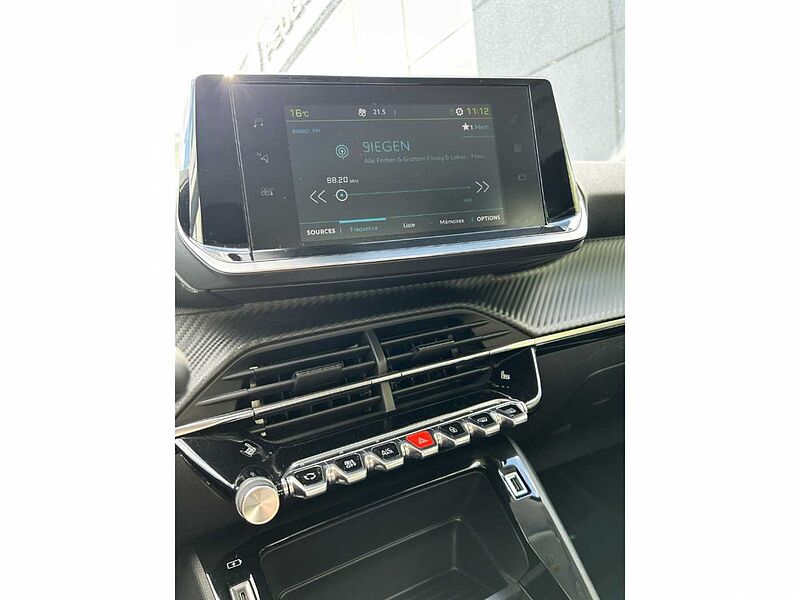 Peugeot 208 e- Active Pack LED Apple CarPlay Android Auto