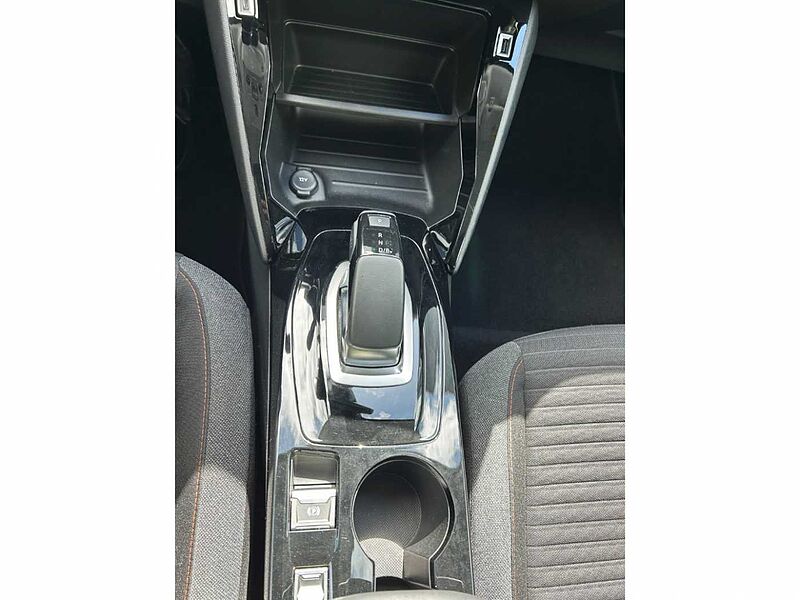 Peugeot 208 e- Active Pack LED Apple CarPlay Android Auto
