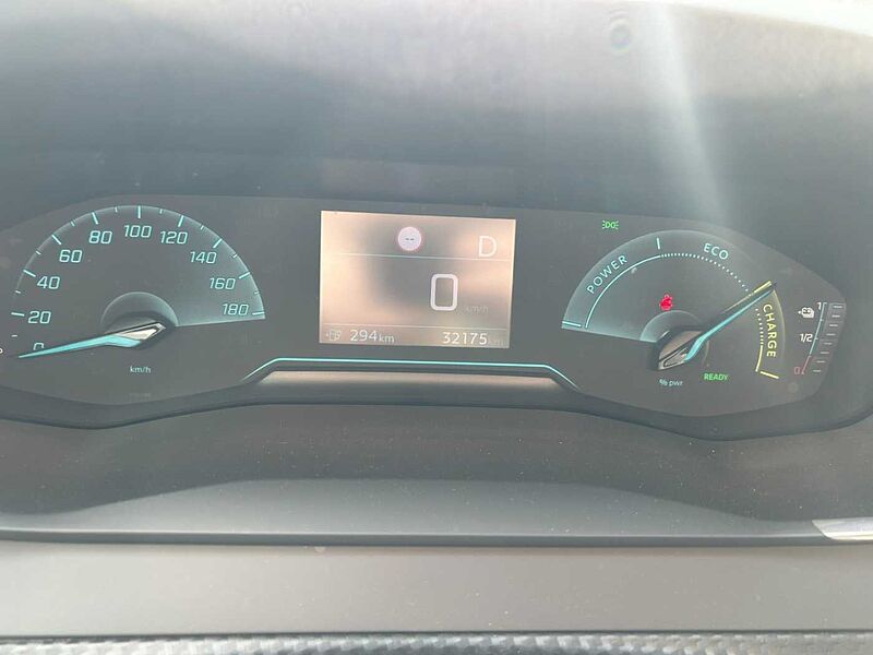 Peugeot 208 e- Active Pack LED Apple CarPlay Android Auto