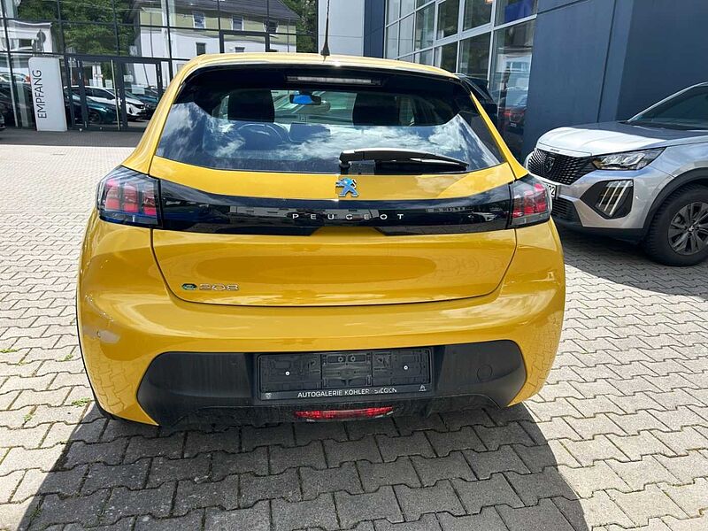 Peugeot 208 e- Active Pack LED Apple CarPlay Android Auto