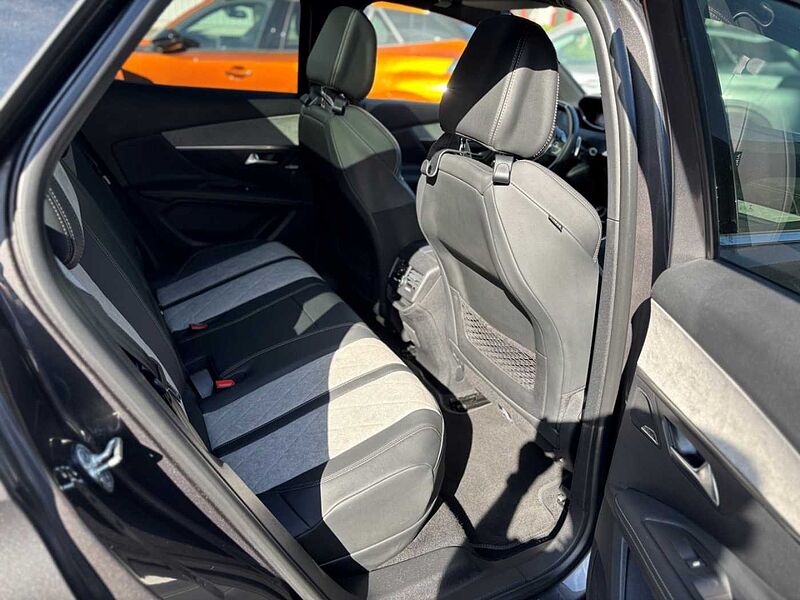 Peugeot 3008 Hybrid4 GT Navi Klimaa Panorama 360° Kamera