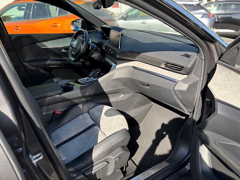Peugeot 3008 Hybrid4 GT Navi Klimaa Panorama 360° Kamera