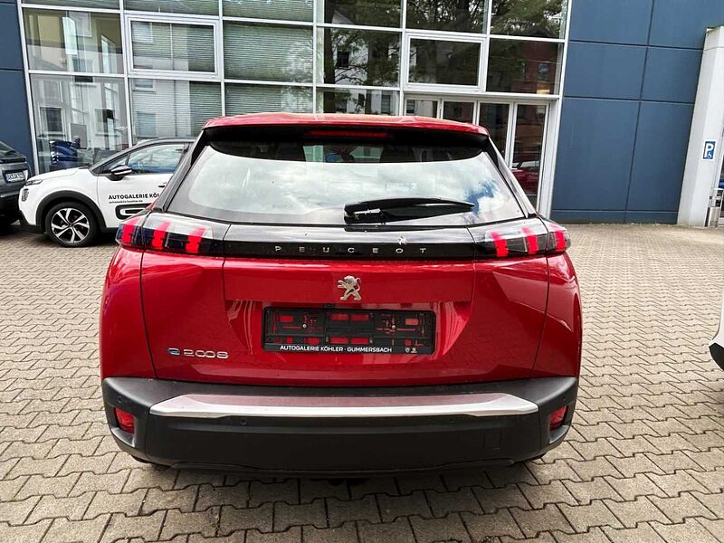 Peugeot 2008 e- Active Pack LED Apple CarPlay Android Auto Klimaautom DAB SHZ