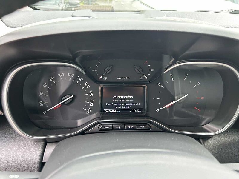 Citroen C3 Aircross Shine 1.2 El. Panodach Navi Apple CarPlay Android Auto Klimaautom