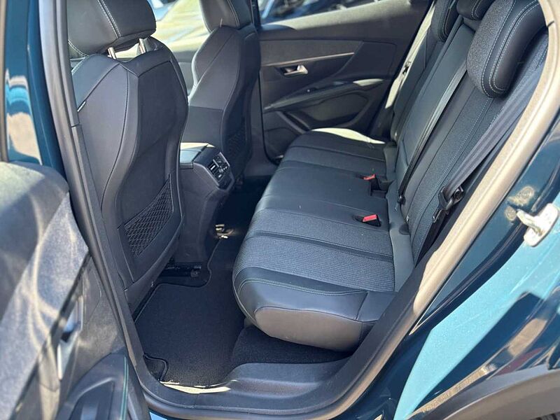Peugeot 3008 Allure PureTech 130 LED DAB SITZHEIZUNG