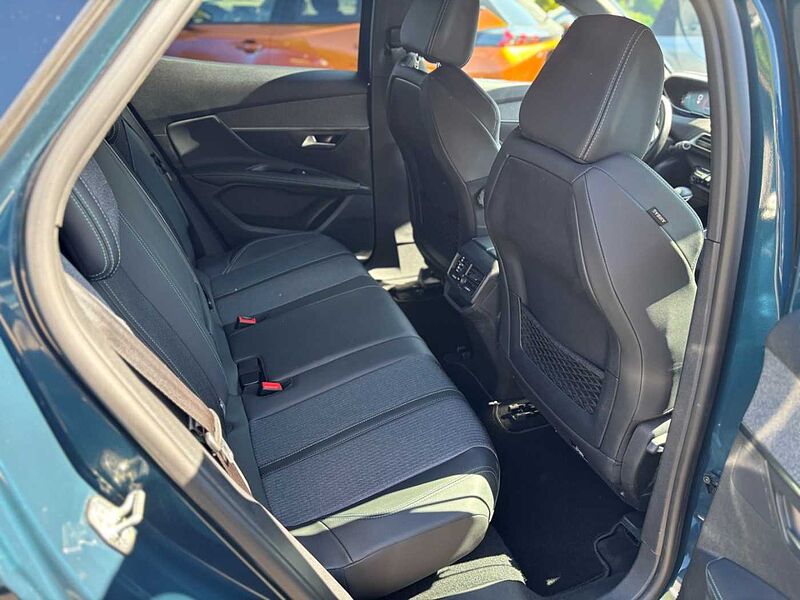 Peugeot 3008 Allure PureTech 130 LED DAB SITZHEIZUNG
