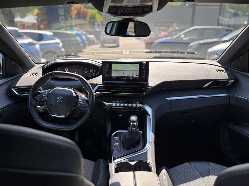 Peugeot 3008 Allure PureTech 130 LED DAB SITZHEIZUNG