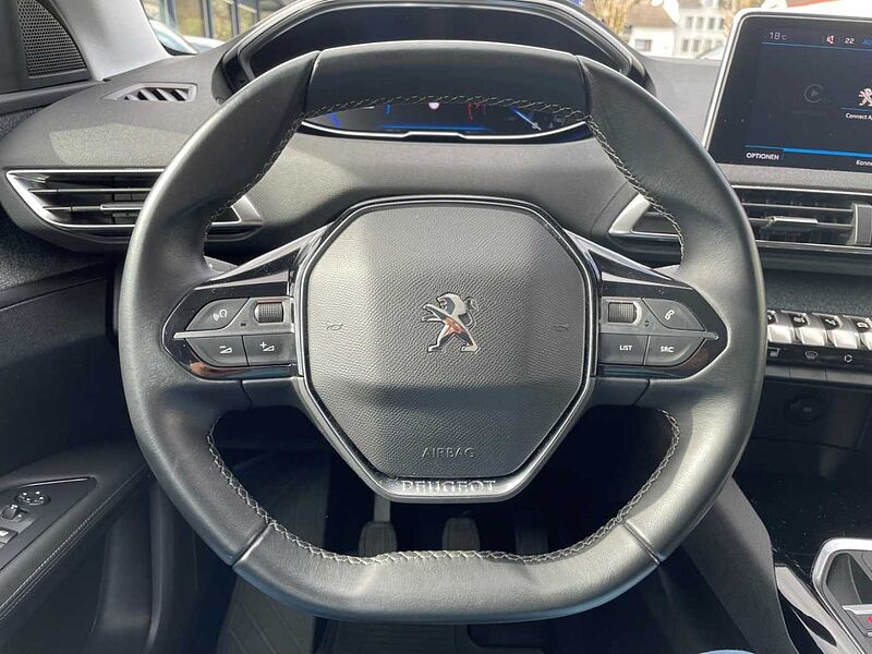 Peugeot 3008 Allure 1.2 PT 130 elektr. Heck. RFK SHZ