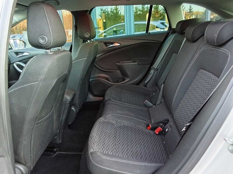 Opel Astra 1.6 CDTI Sportstourer Business SITZHEIZUNG