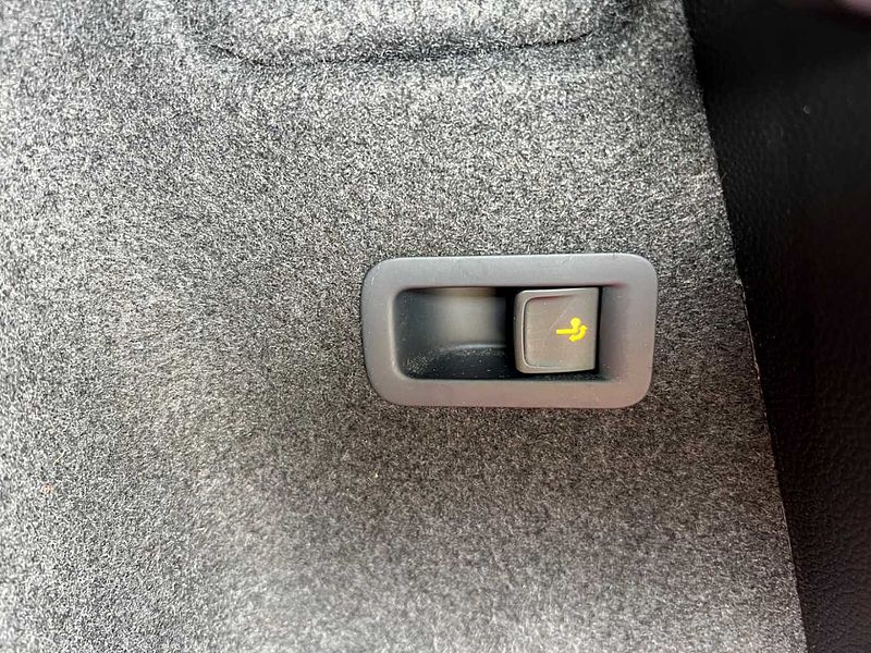 SEAT Ateca Xcellence 4Drive 2.0 TSI 7-Gang DSG AHK Navi Leder LED